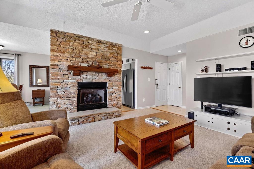 2063 Stone Ridge Roseland, VA 22967 - Photo 4 of 32