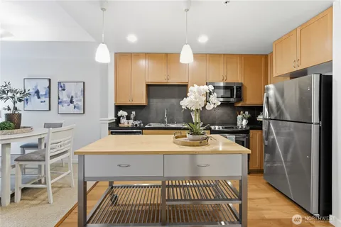 $548,000 | 16141 Cleveland Street, Unit 317, Redmond, WA 98052