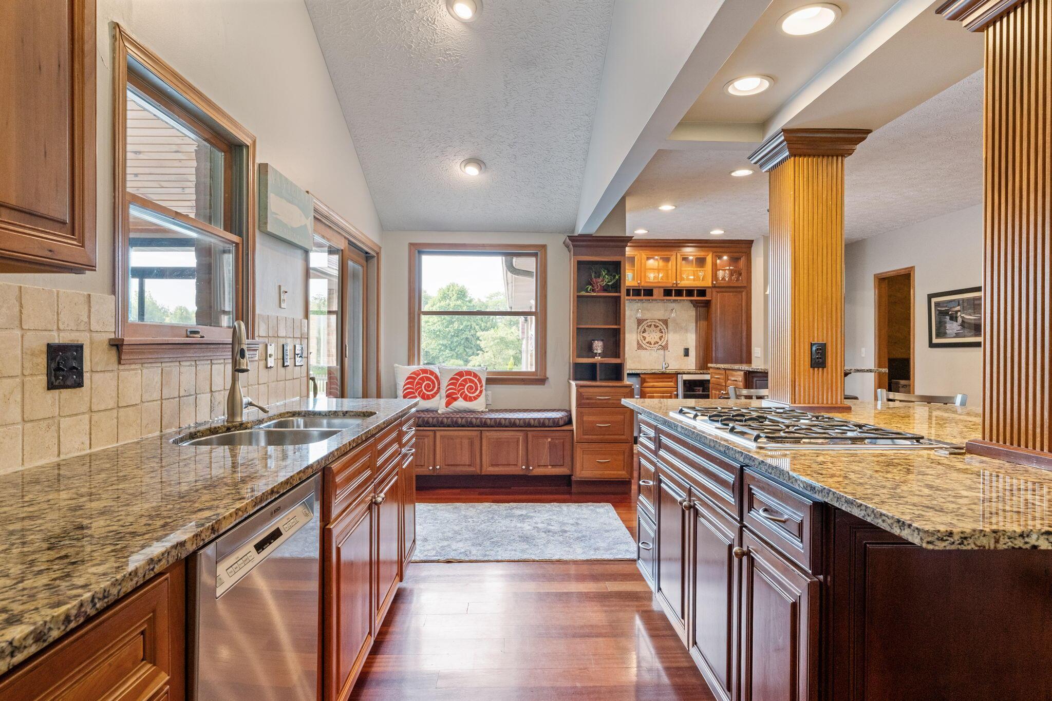 12907 Woodtown Road Galena, OH 43021 - Photo 38 of 117 Kitchen