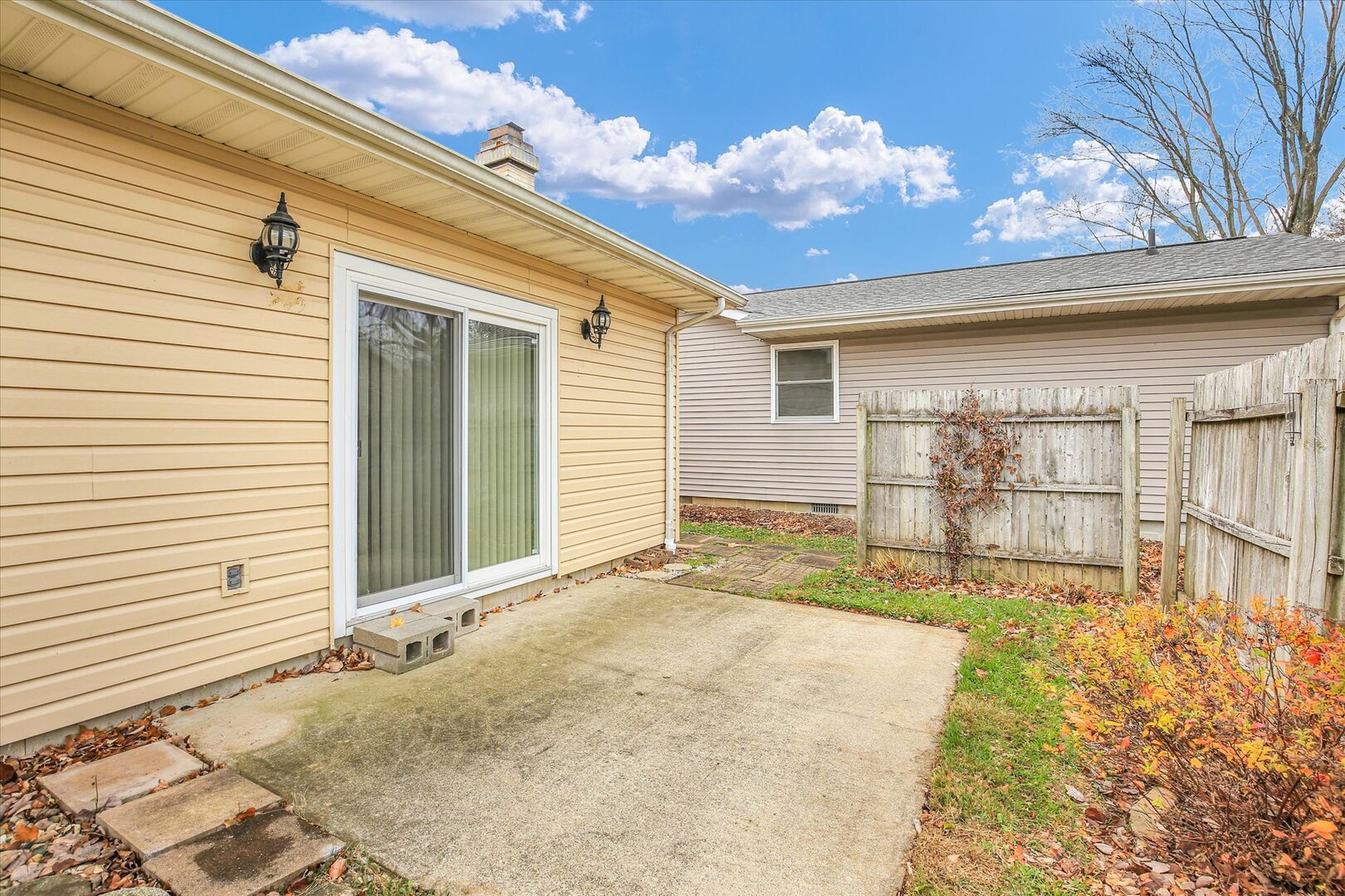 2302 Blackthorn Drive Champaign, IL 61821 - Photo 28 of 31 a view of a house with a patio