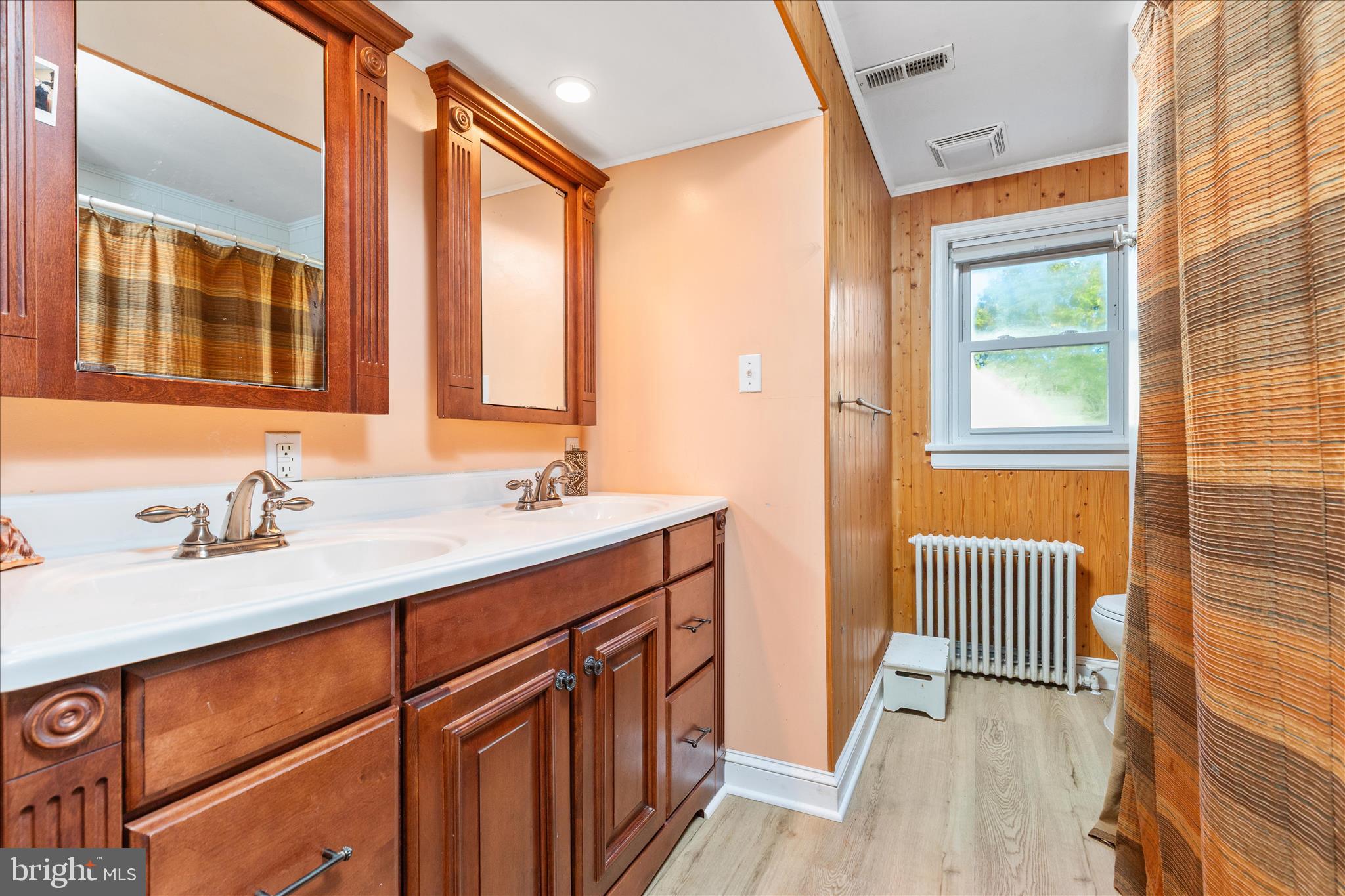 227 Miller Street Winchester, VA 22601 - Photo 23 of 51 Primary Bath