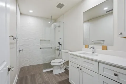 $595,000 | 500 Throckmorton Street, Unit 1605, Fort Worth, TX 76102