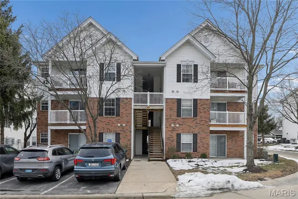 $164,900 | 420 Benton Drive, Unit K, St. Peters, MO 63376
