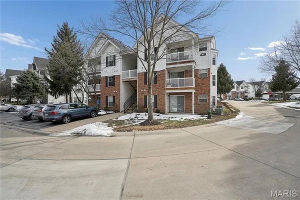 $164,900 | 420 Benton Drive, Unit K, St. Peters, MO 63376