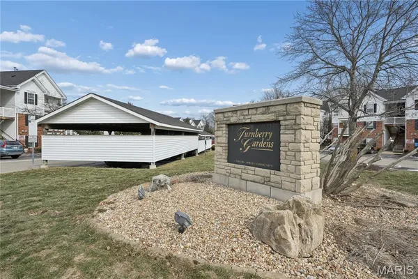 $164,900 | 420 Benton Drive, Unit K, St. Peters, MO 63376