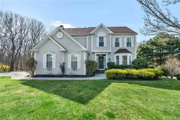 $925,000 | 105 Castle Rocks Road, Warwick, RI 02886