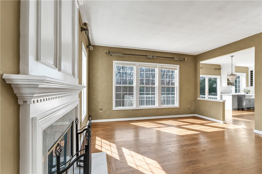 105 Castle Rocks Road Warwick, RI 02886 - Photo 12 of 44