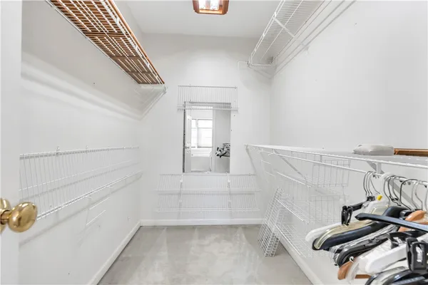 $925,000 | 105 Castle Rocks Road, Warwick, RI 02886