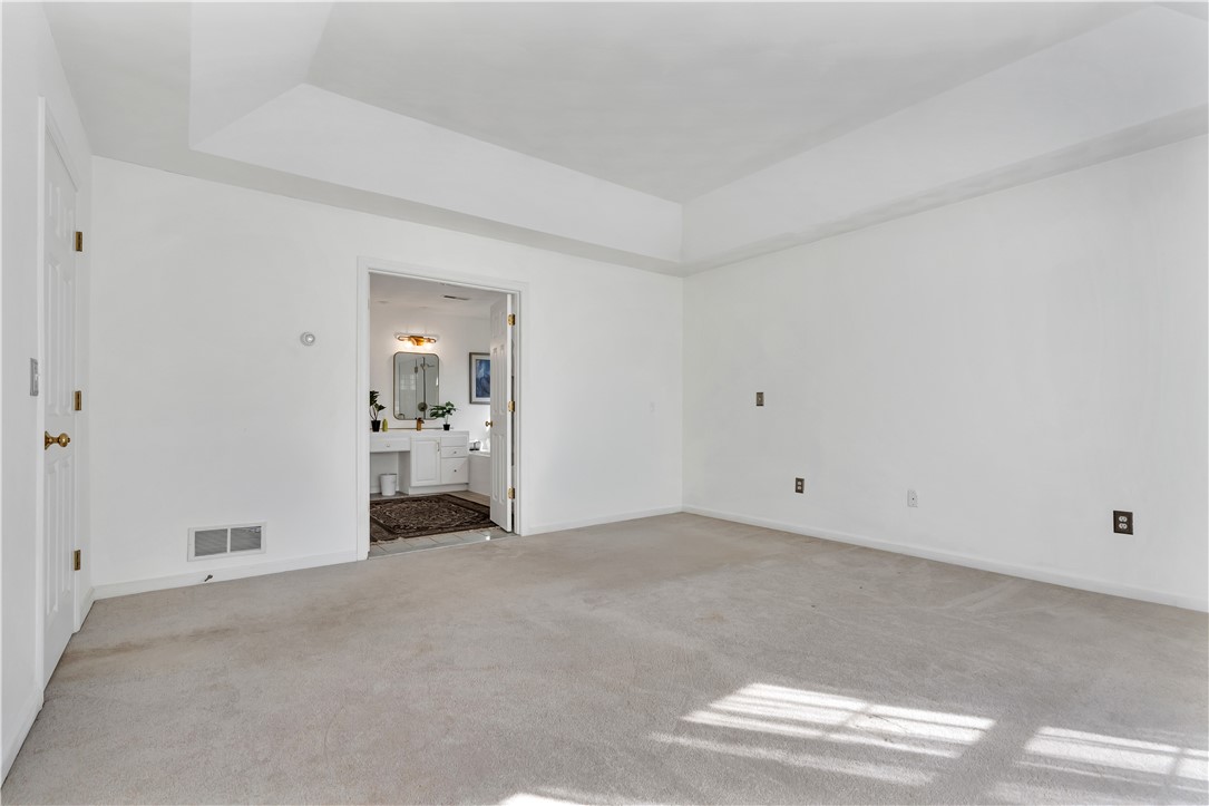 105 Castle Rocks Road Warwick, RI 02886 - Photo 18 of 44