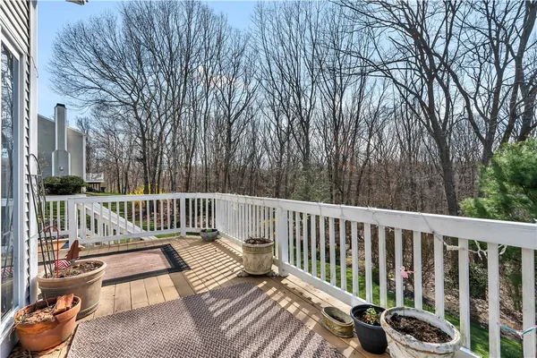 $925,000 | 105 Castle Rocks Road, Warwick, RI 02886