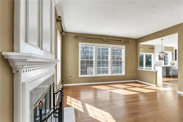 $925,000 | 105 Castle Rocks Road, Warwick, RI 02886