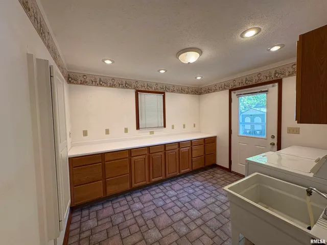 $210,000 | 102 North Westpoint, Jacksonville, IL 62650