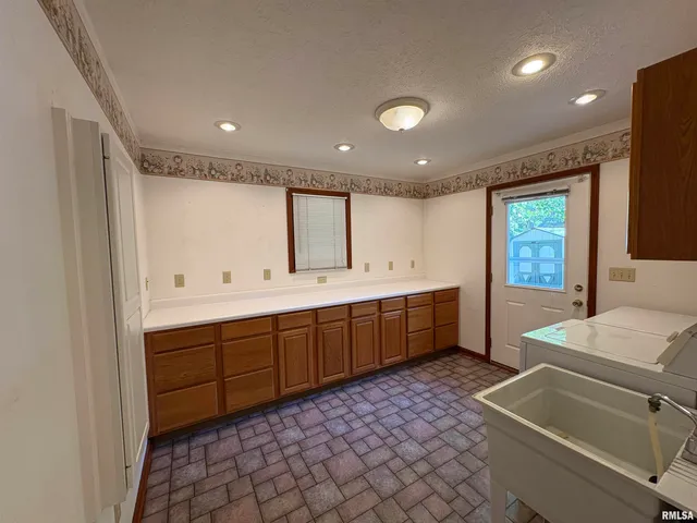 $210,000 | 102 North Westpoint, Jacksonville, IL 62650