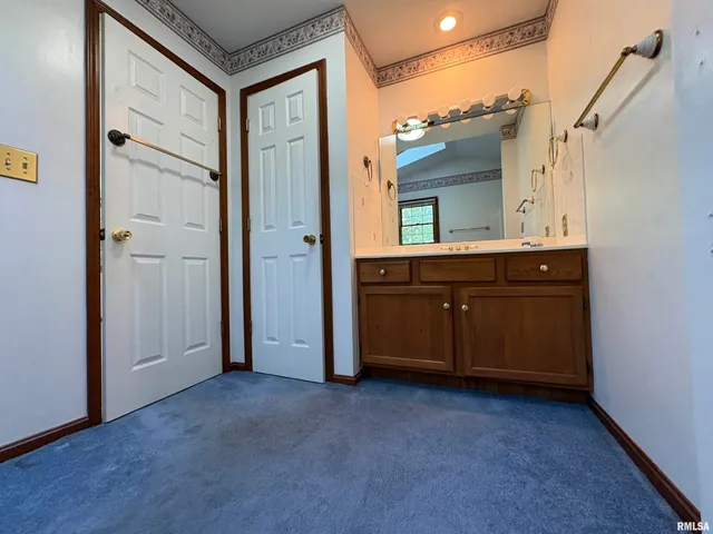 $210,000 | 102 North Westpoint, Jacksonville, IL 62650