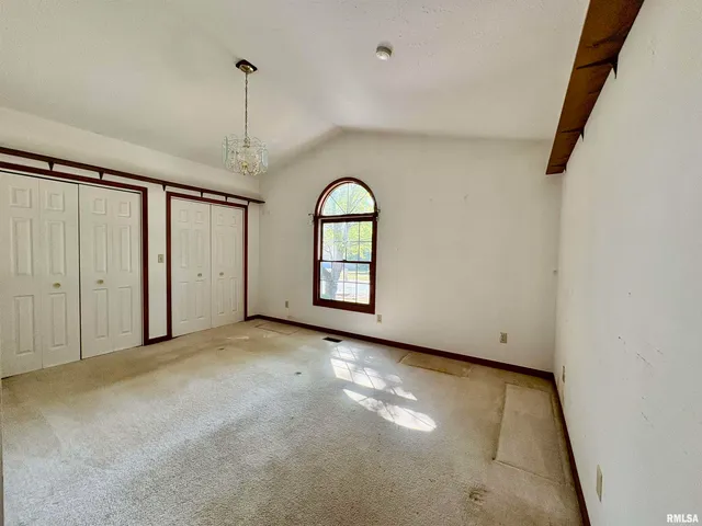 $210,000 | 102 North Westpoint, Jacksonville, IL 62650