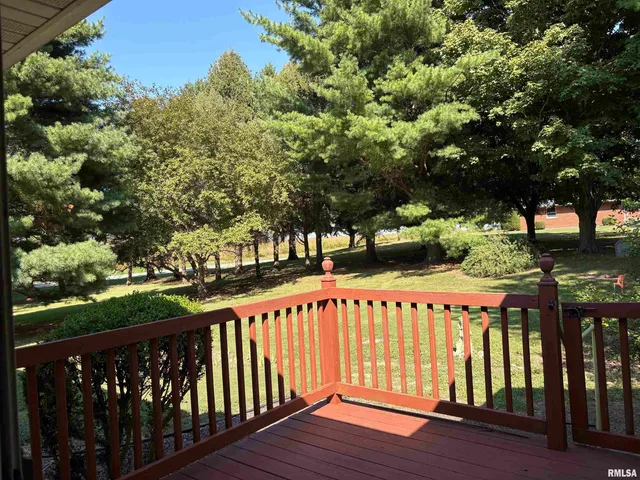 $210,000 | 102 North Westpoint, Jacksonville, IL 62650