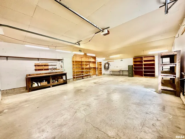 $210,000 | 102 North Westpoint, Jacksonville, IL 62650