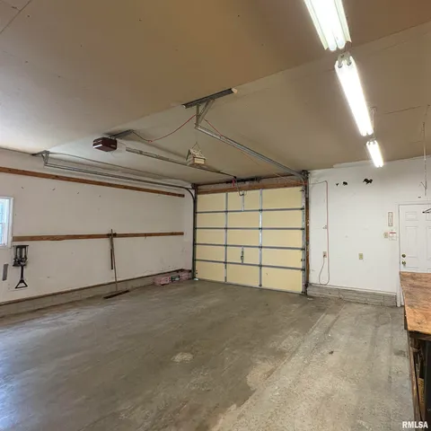 $210,000 | 102 North Westpoint, Jacksonville, IL 62650