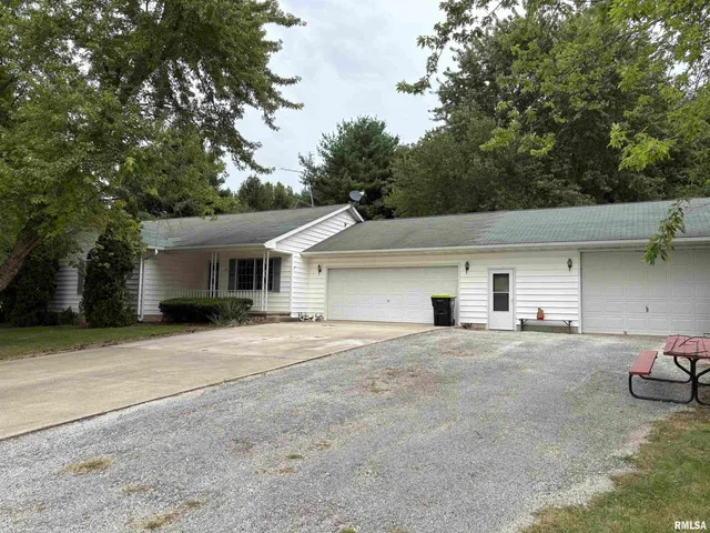 $210,000 | 102 North Westpoint, Jacksonville, IL 62650