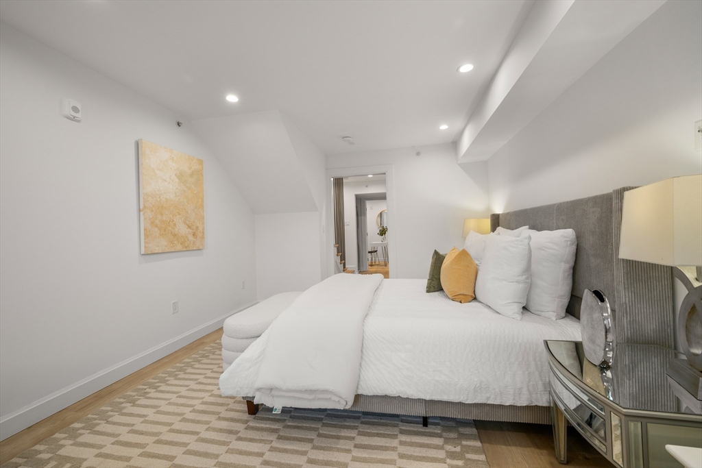 1618 Beacon Street, Unit A Brookline, MA 02446 - Photo 16 of 28