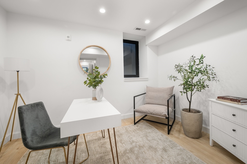 1618 Beacon Street, Unit A Brookline, MA 02446 - Photo 17 of 28