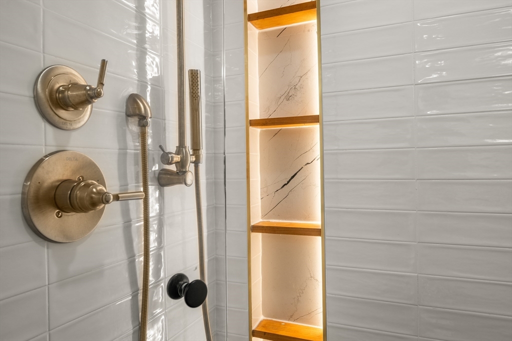 1618 Beacon Street, Unit A Brookline, MA 02446 - Photo 20 of 28