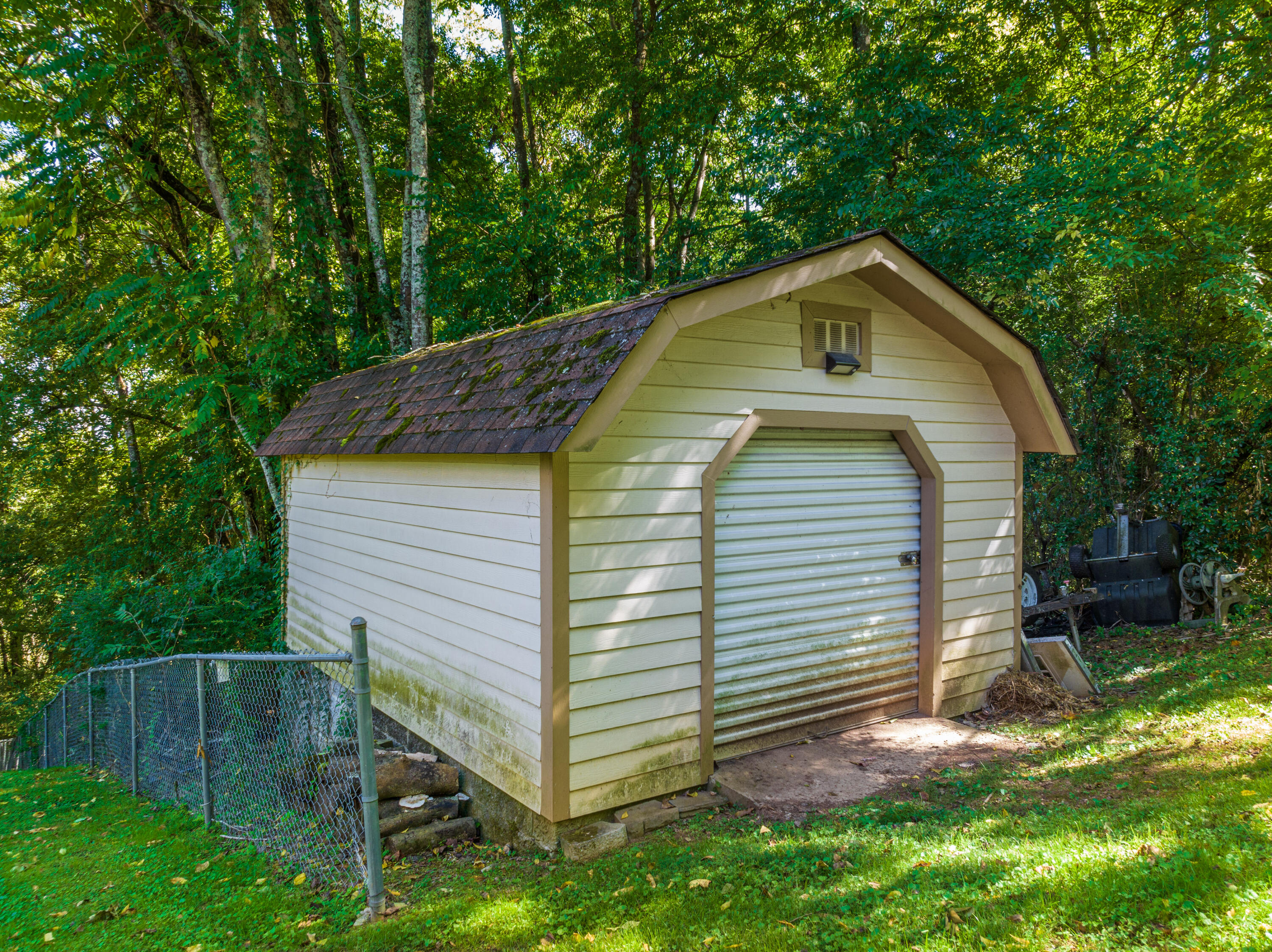 6370 Fairview Road Hixson, TN 37343 - Photo 35 of 41 2022_09_September_6370_Fairview_Rd_0011