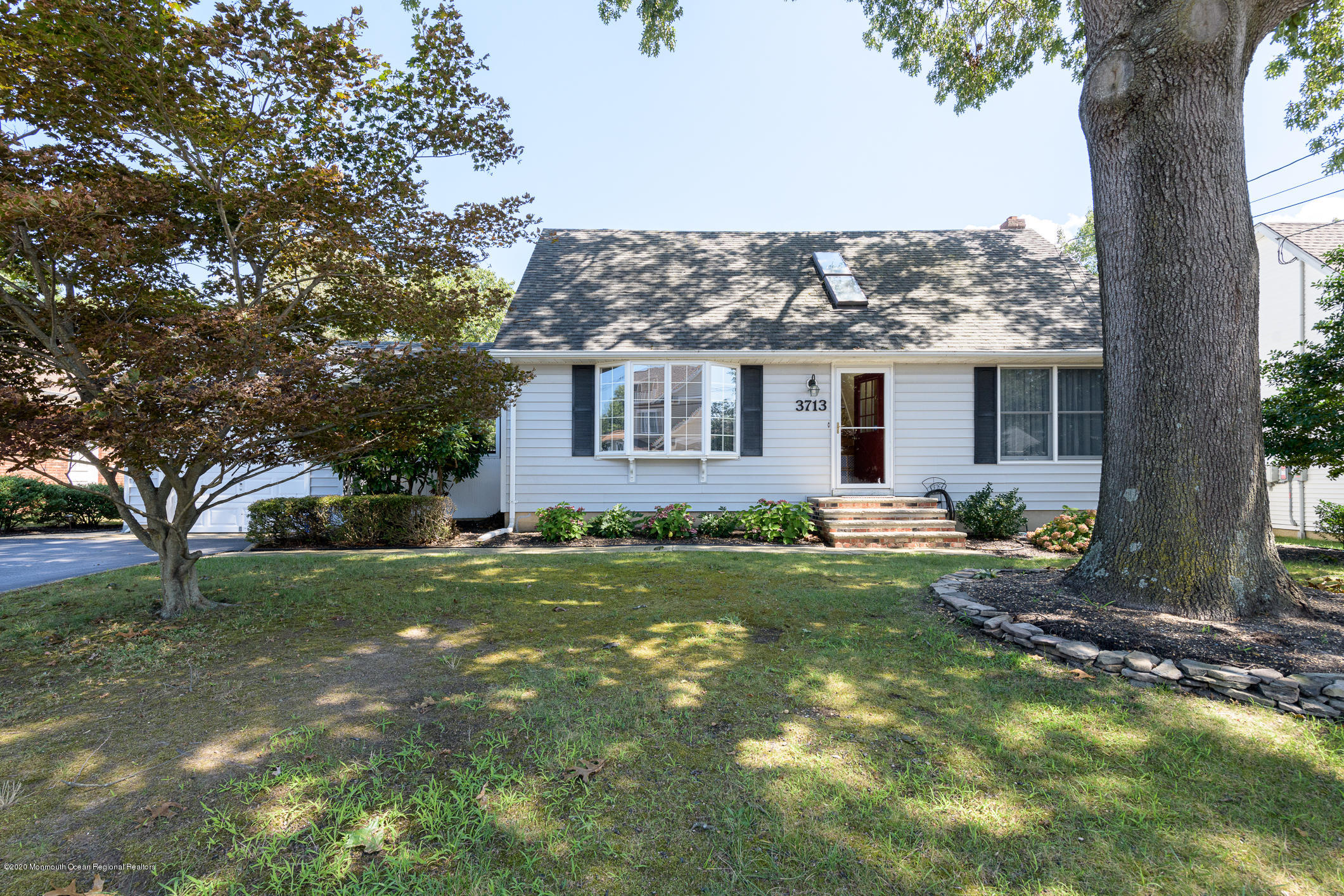 3713 River Road Point Pleasant, NJ 08742 - Photo 9 of 39 03 Dining (3)
