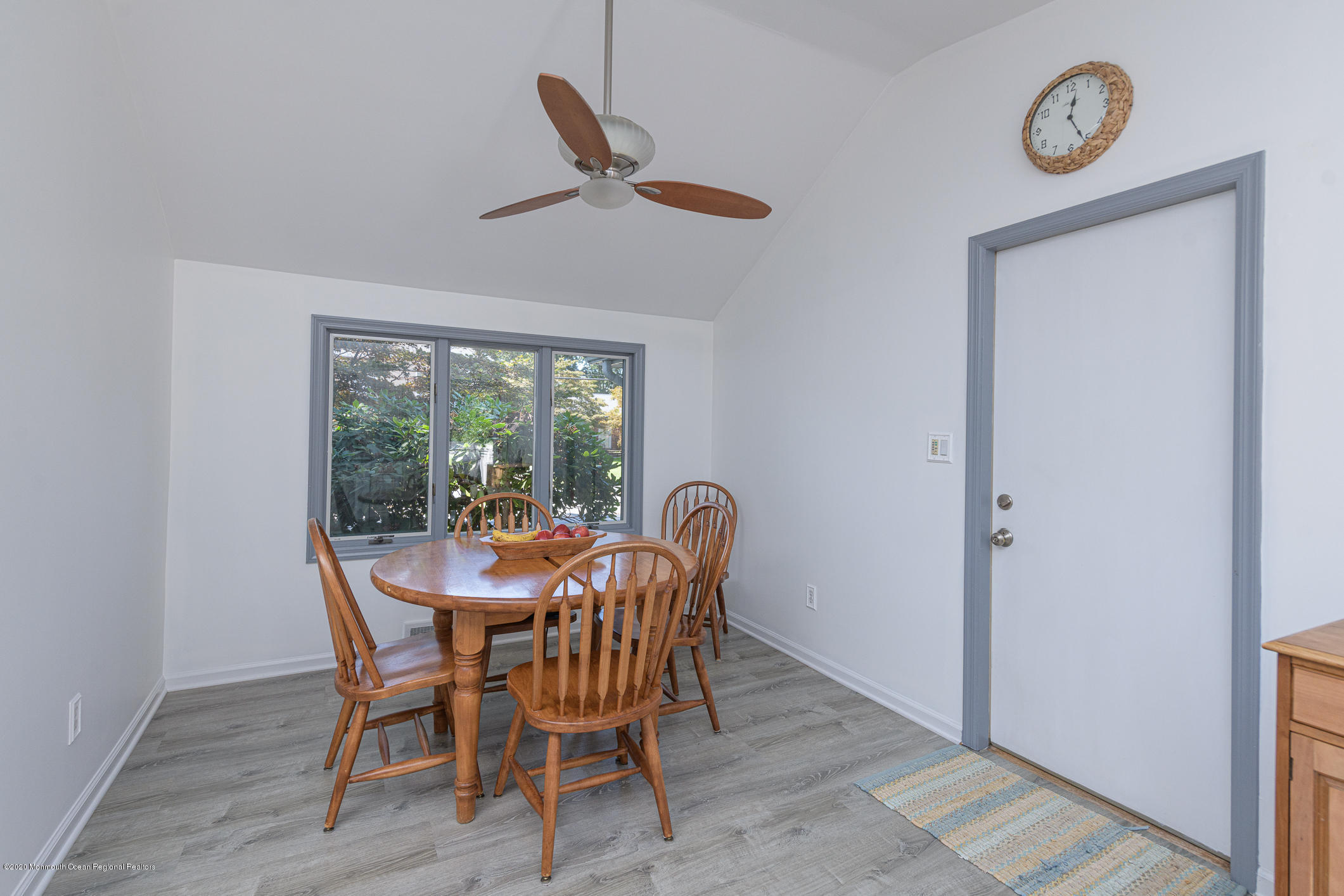 3713 River Road Point Pleasant, NJ 08742 - Photo 10 of 39 03 Dining (4)