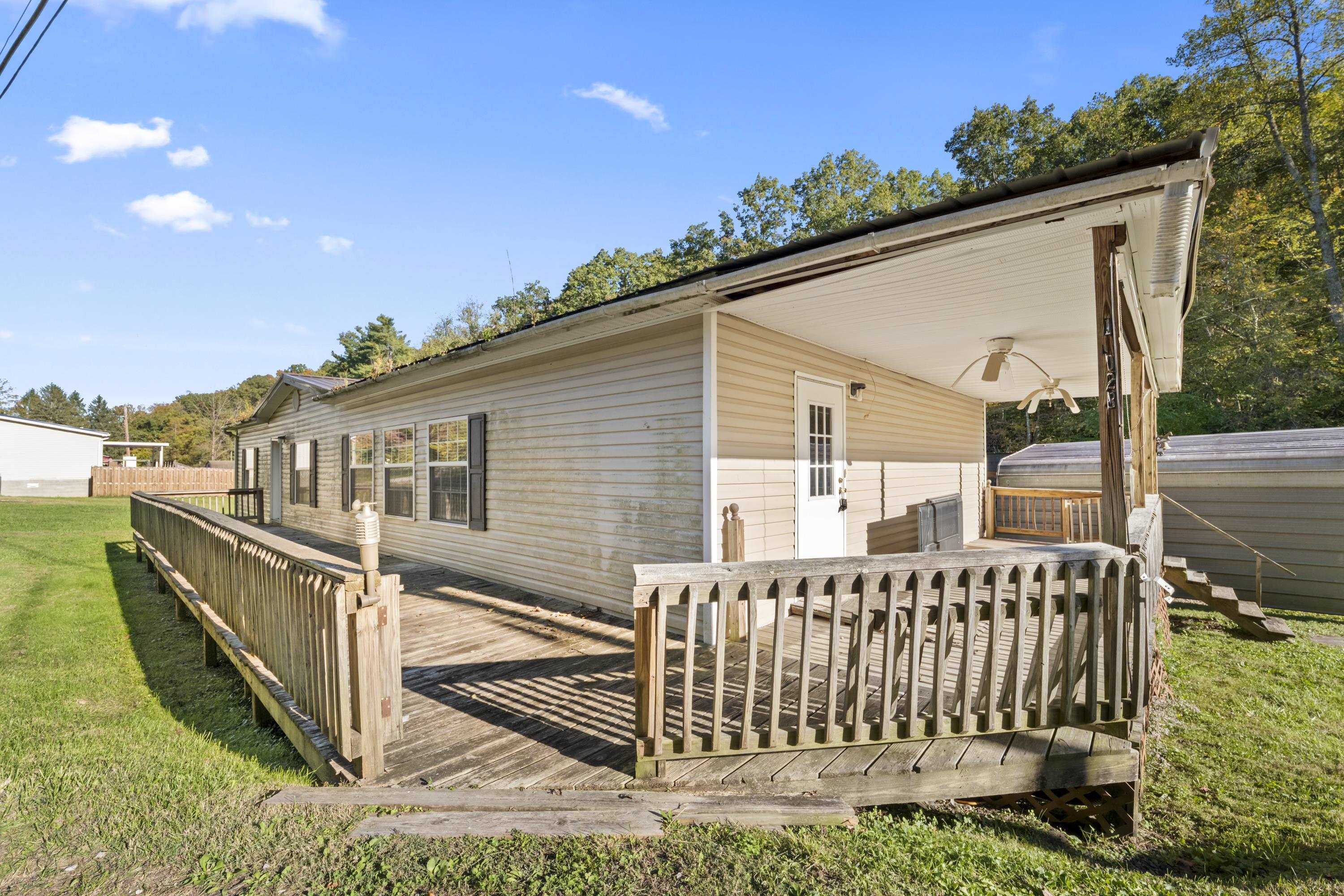 16028 Ellington Run Road Ashland, KY 41102 - Photo 26 of 29