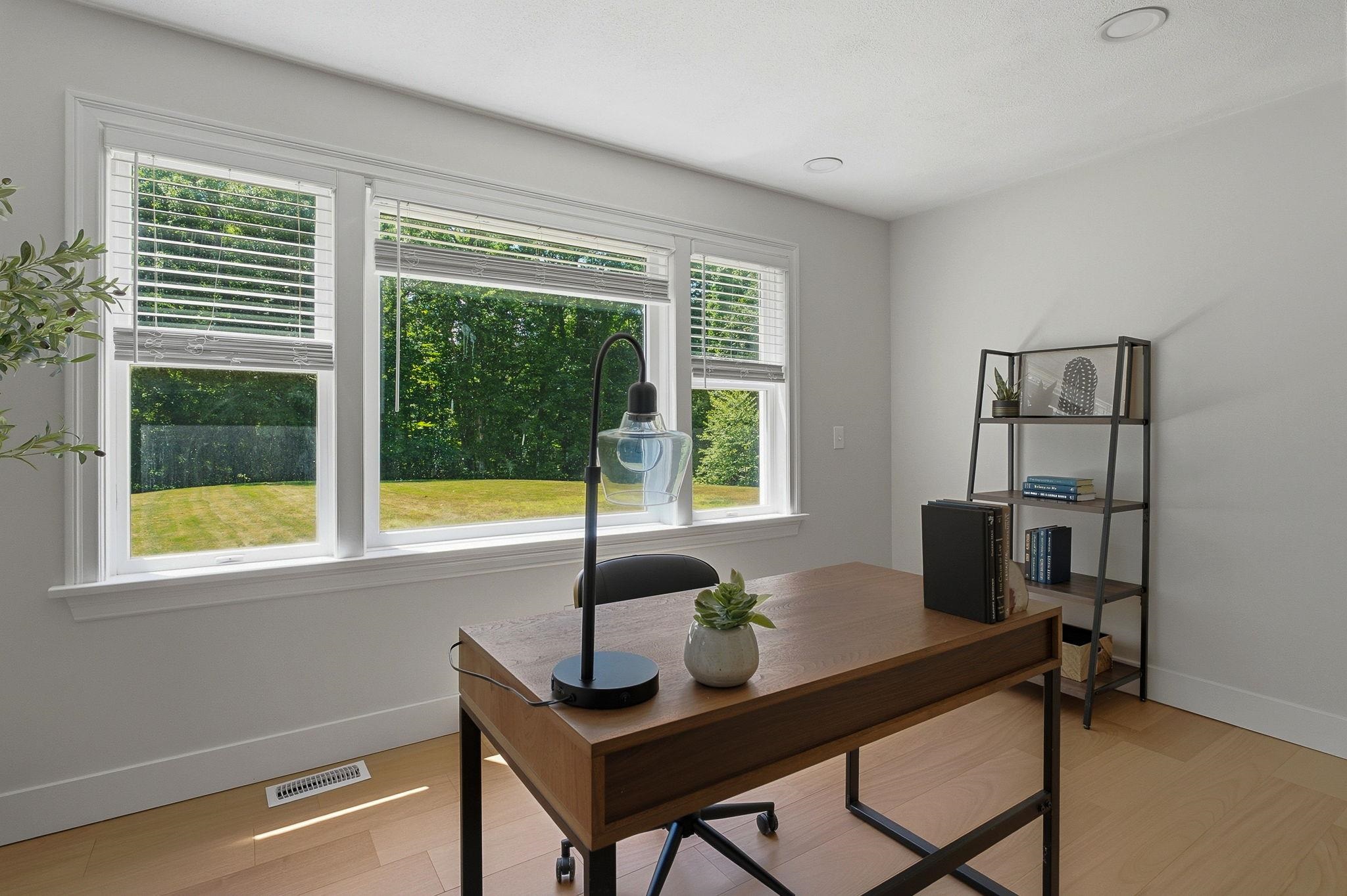 60 Horseshoe Road Windham, NH 03087 - Photo 12 of 35