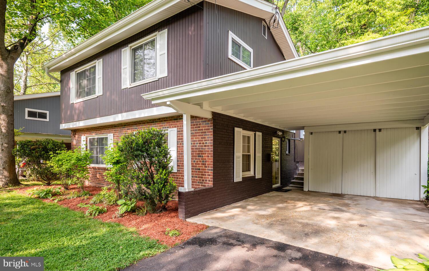 11605 Gail Place Silver Spring, MD 20902 - Photo 4 of 31