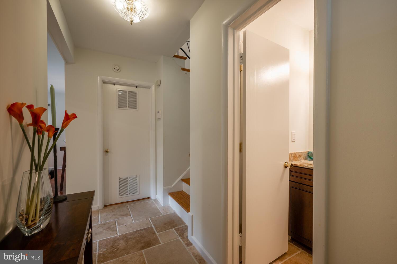 11605 Gail Place Silver Spring, MD 20902 - Photo 9 of 31