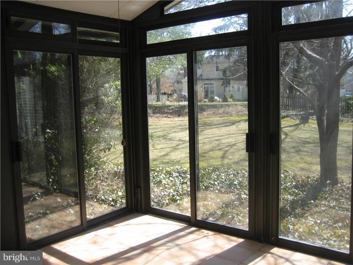752 York Road Mount Laurel, NJ 08054 - Photo 11 of 25 Sun Room