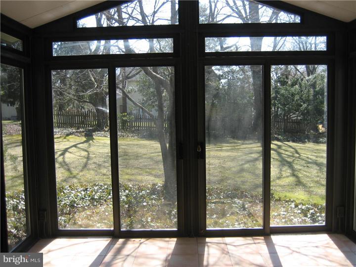 752 York Road Mount Laurel, NJ 08054 - Photo 12 of 25 Sun Room