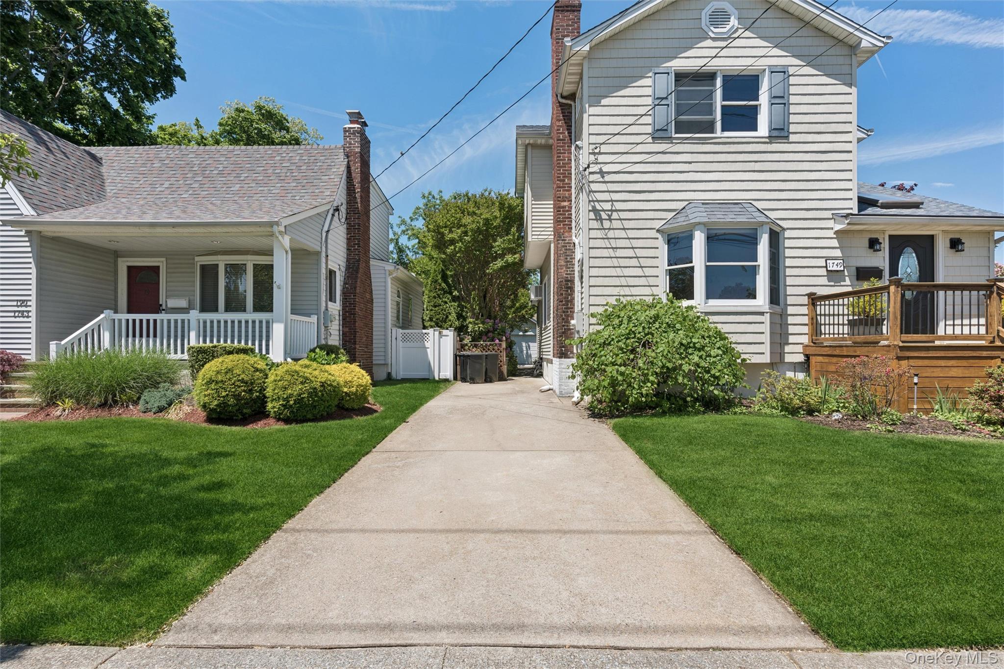1749 Commonwealth Avenue Merrick, NY 11566 - Photo 3 of 32