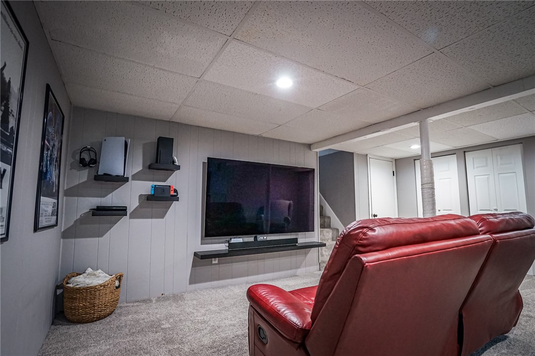 114 Stella Drive North Providence, RI 02911 - Photo 23 of 31