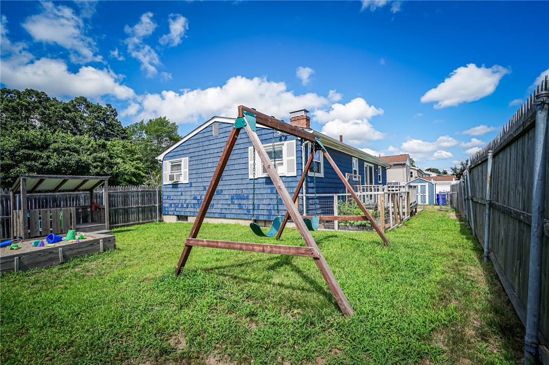 114 Stella Drive North Providence, RI 02911 - Photo 27 of 31