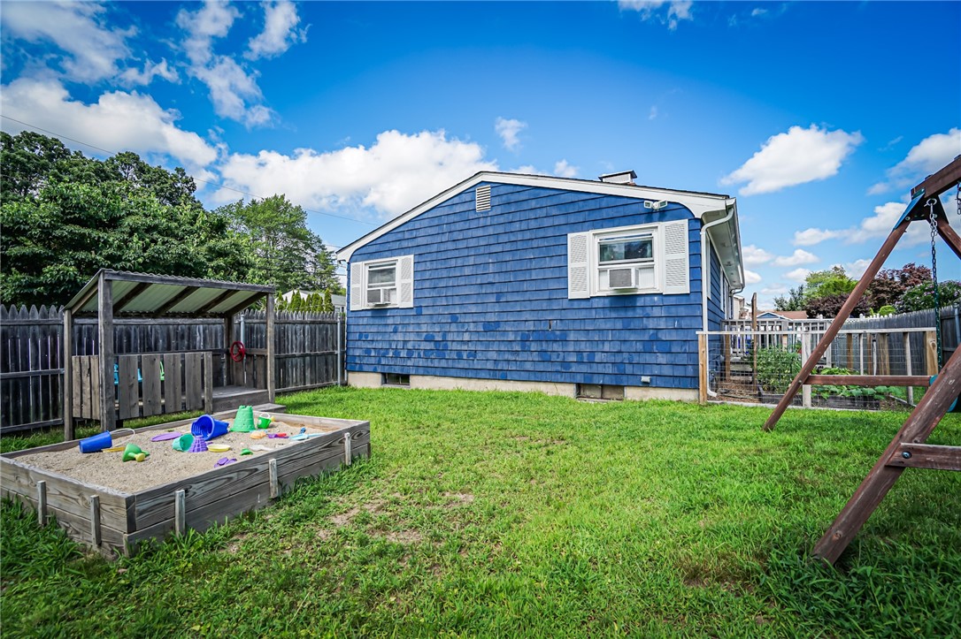 114 Stella Drive North Providence, RI 02911 - Photo 28 of 31