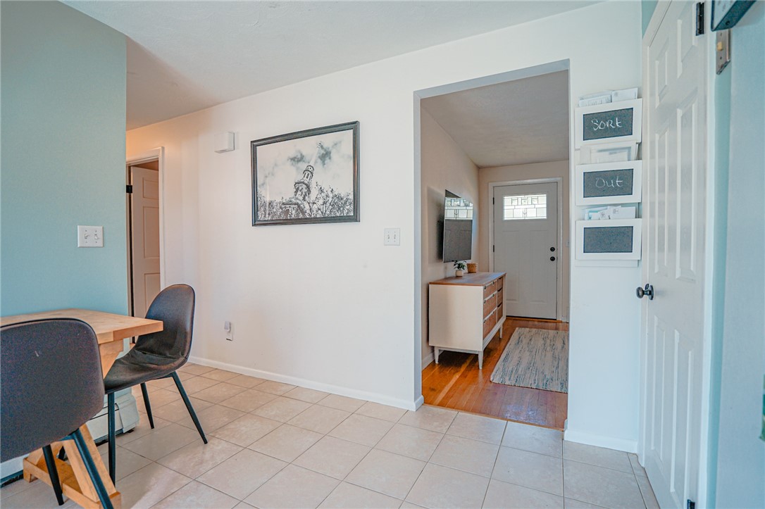 114 Stella Drive North Providence, RI 02911 - Photo 8 of 31