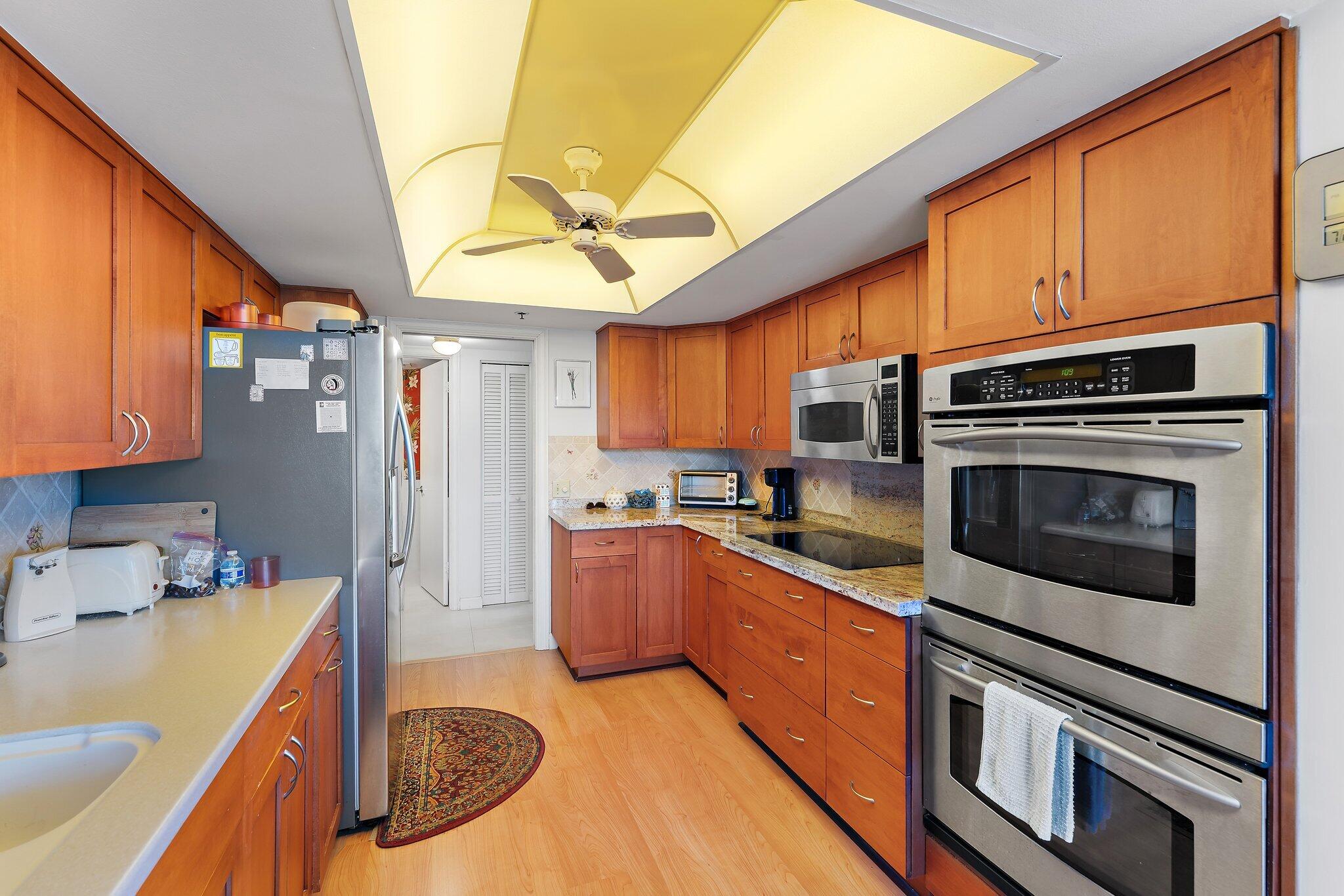 50 South Beach Road, Unit 304 Jupiter, FL 33469 - Photo 35 of 68 Kitchen