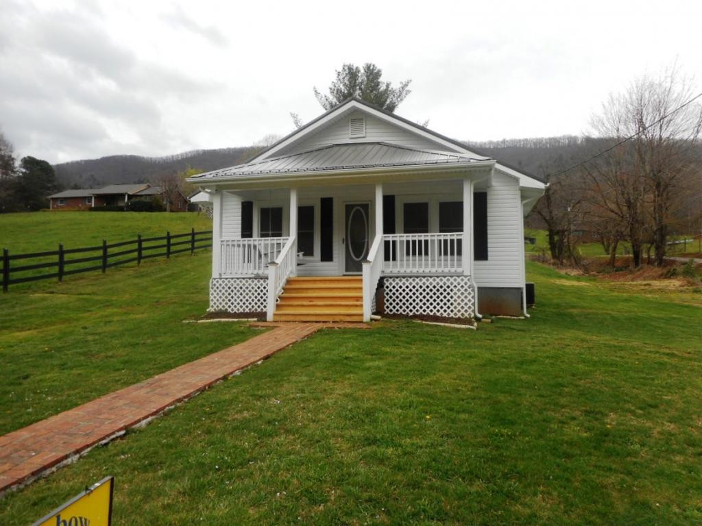 830 Blue Springs Road Elizabethton, TN 37643 - Photo 1 of 12 Photo 1