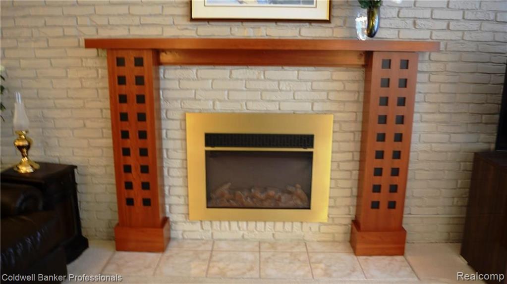 1750 Vernier Road, Unit 9 Grosse Pointe Woods, MI 48236 - Photo 6 of 37