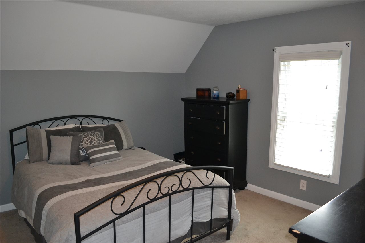 2 Howard Street Derry, NH 03038 - Photo 19 of 19
