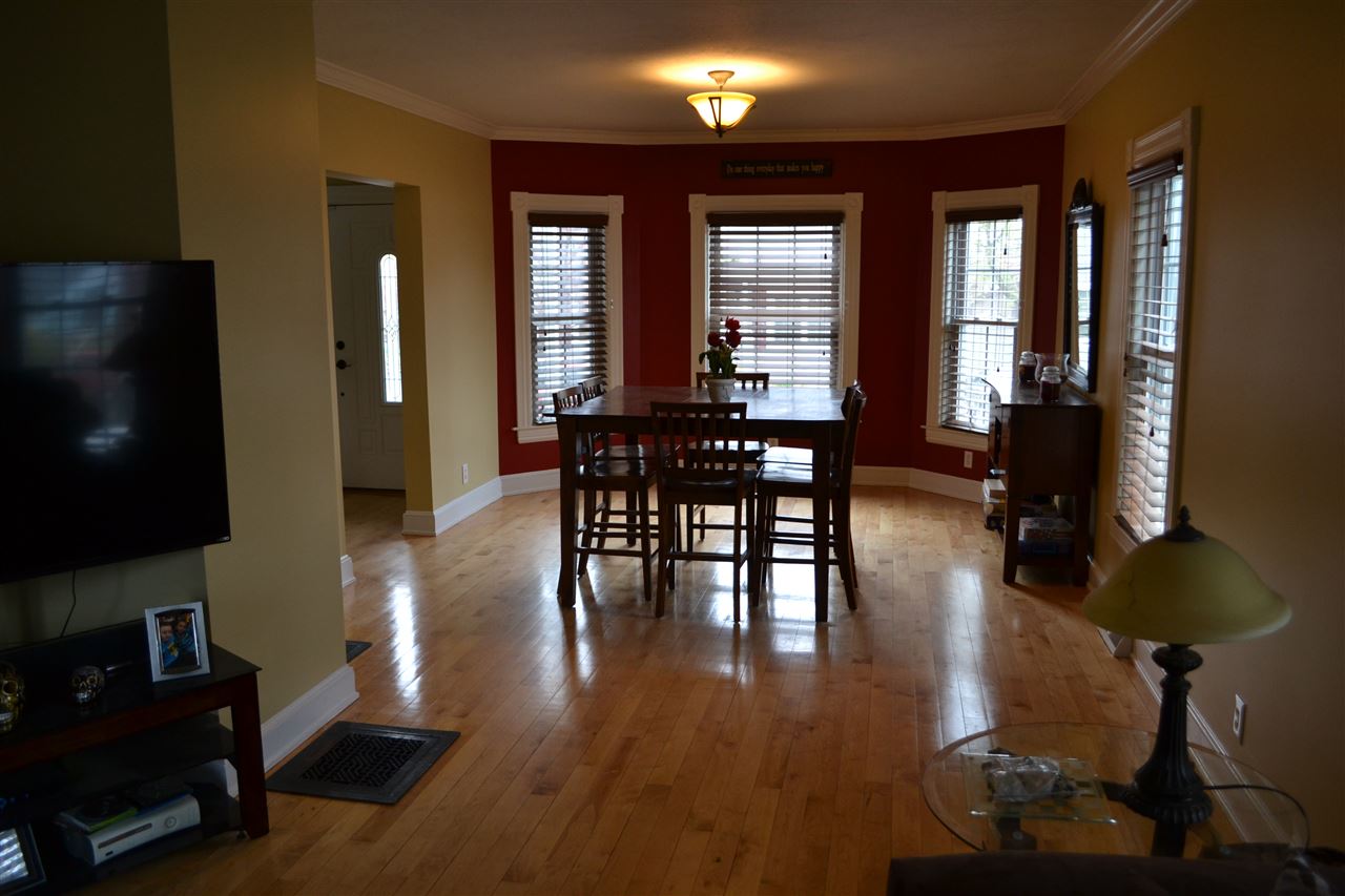 2 Howard Street Derry, NH 03038 - Photo 7 of 19