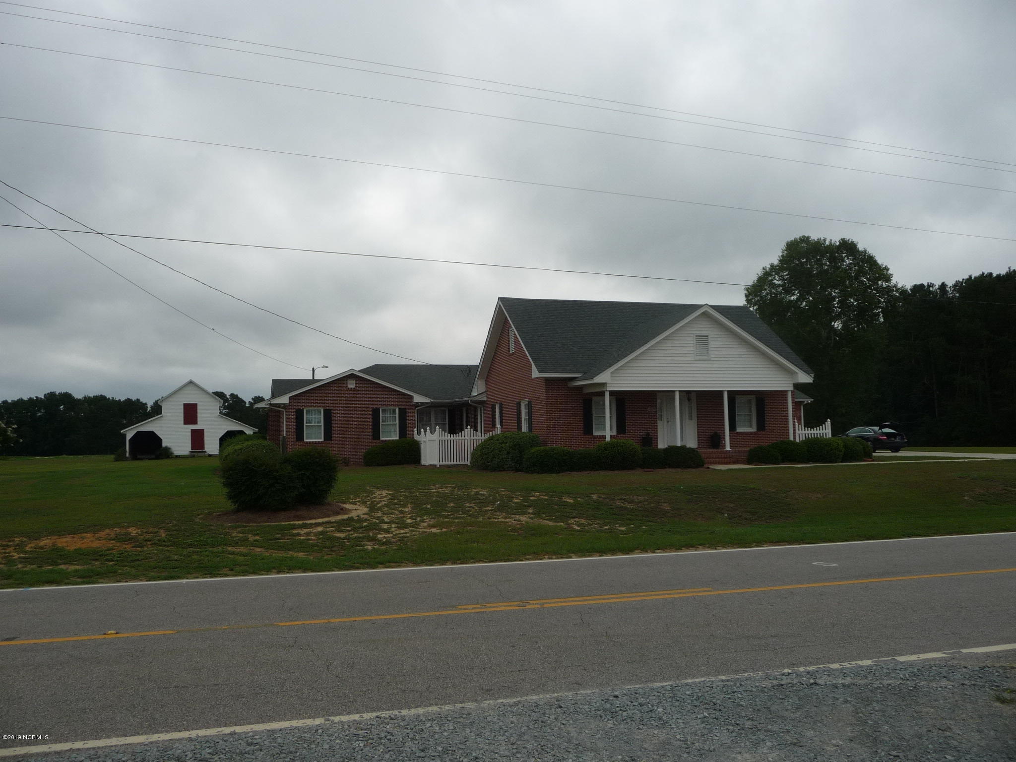 663 Bass Lake Road Clinton, NC 28328 - Photo 2 of 26 P1050005