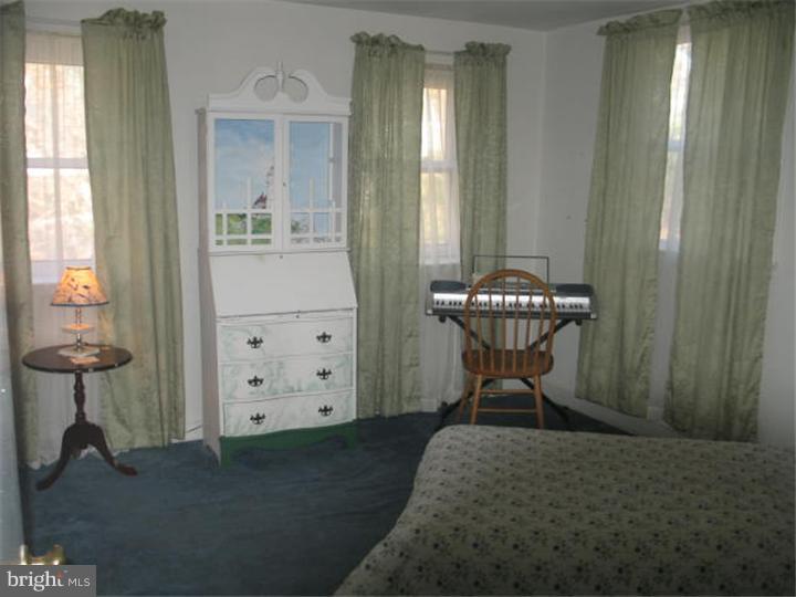 118 Wetherill Road Cheltenham, PA 19012 - Photo 14 of 16 Bedroom