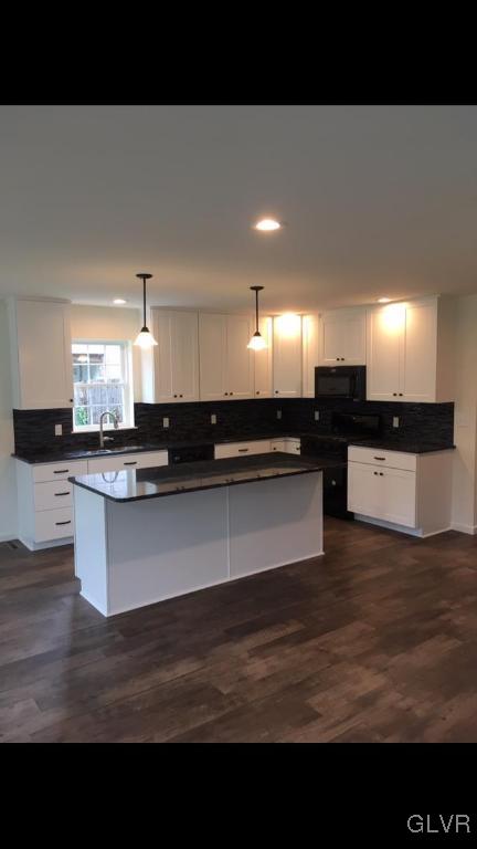 7275 Decatur Street New Tripoli, PA 18066 - Photo 9 of 25 Kitchen with some upgraded features pictures but i
