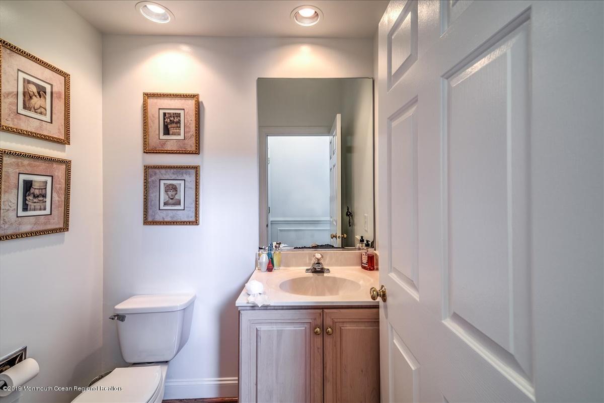215 Yellowknife Road Morganville, NJ 07751 - Photo 20 of 37 19-POWDER ROOM