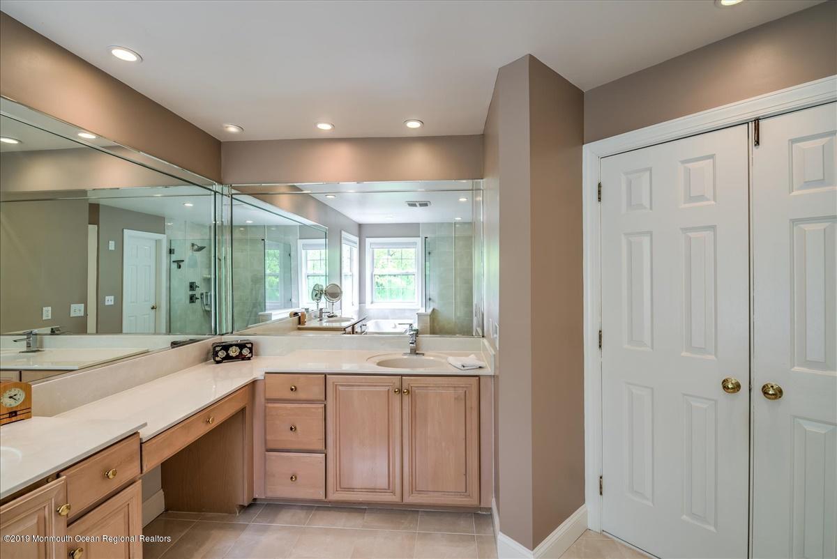 215 Yellowknife Road Morganville, NJ 07751 - Photo 23 of 37 22-MASTER BATHROOM